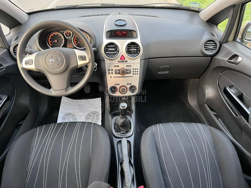 Opel Corsa D 1.2 obican
