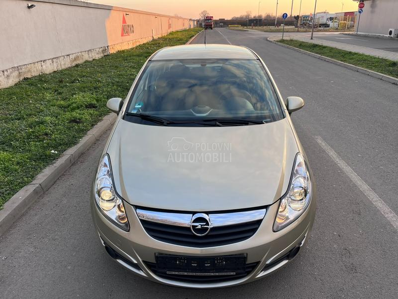 Opel Corsa D 1.2 obican