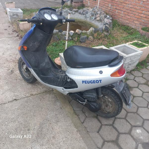 Peugeot pezo