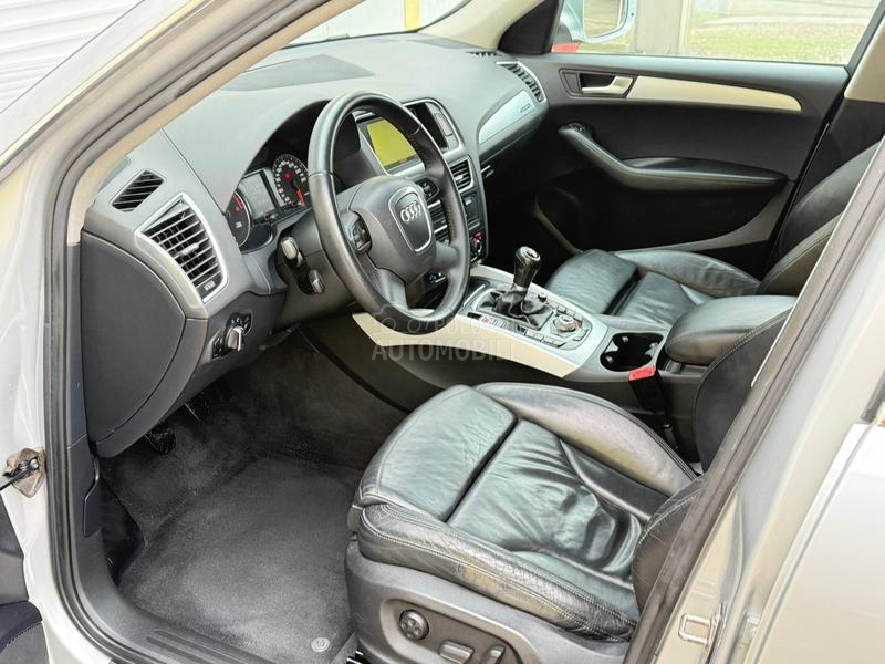 Audi Q5 T D I manuelni