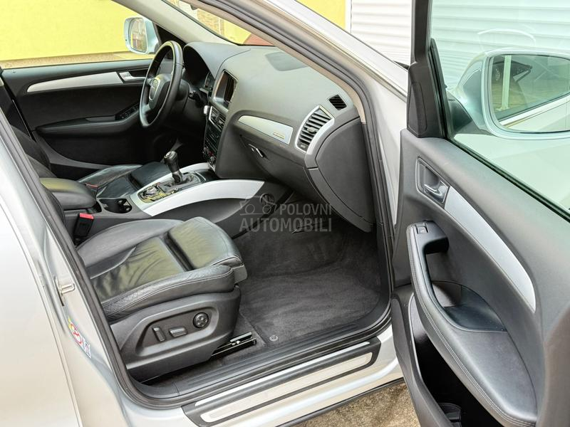 Audi Q5 T D I manuelni