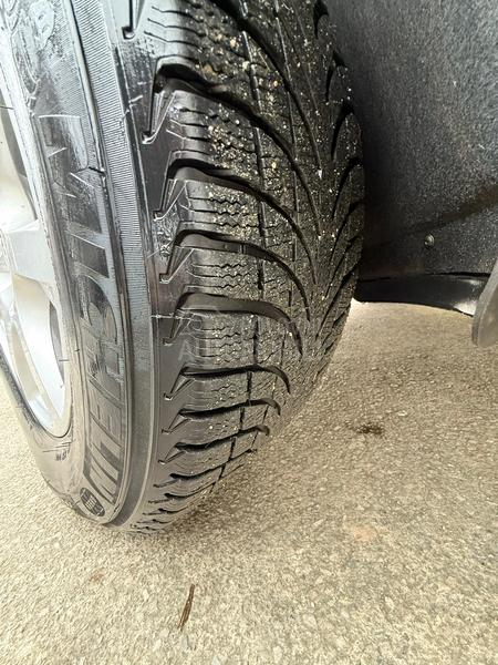 Audi Q5 T D I manuelni