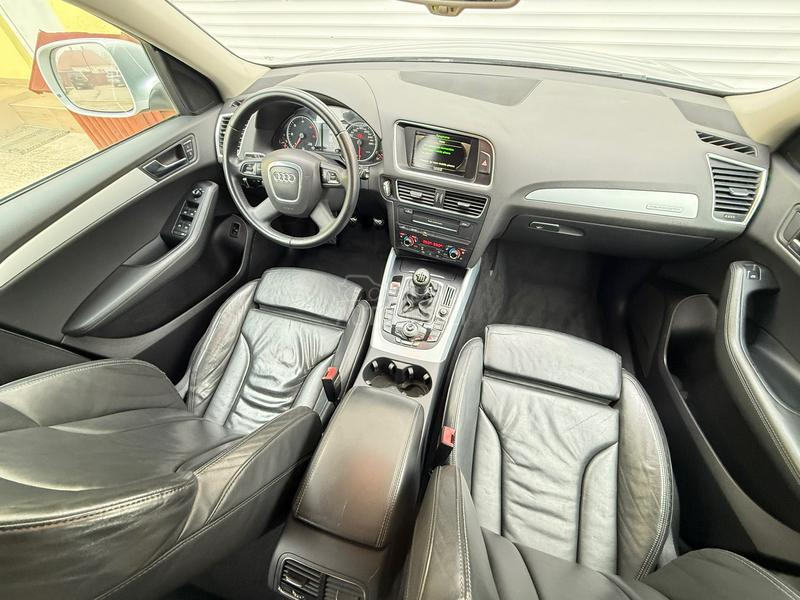 Audi Q5 T D I manuelni