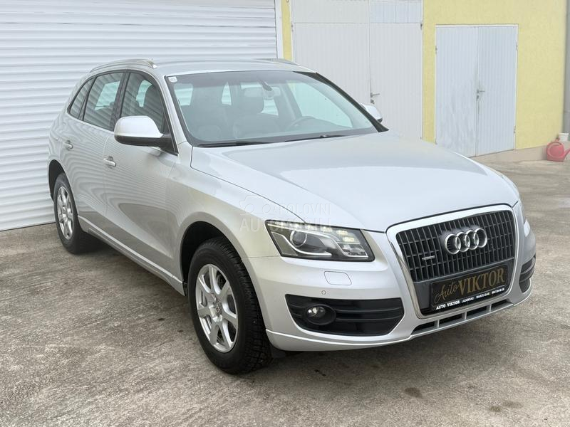 Audi Q5 T D I manuelni