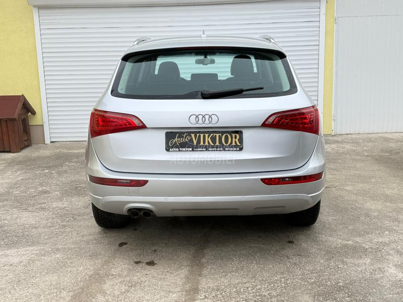 Audi Q5 T D I manuelni