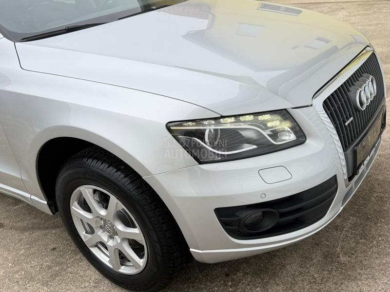 Audi Q5 T D I manuelni