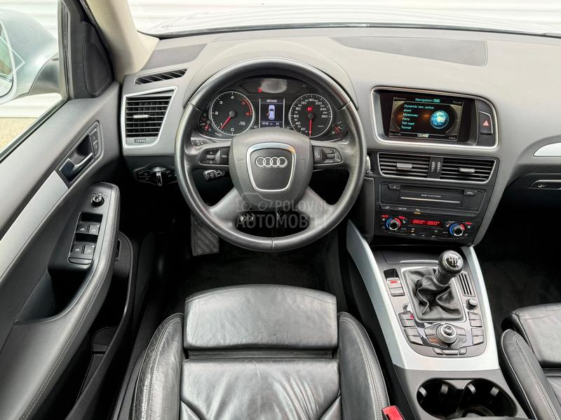 Audi Q5 T D I manuelni