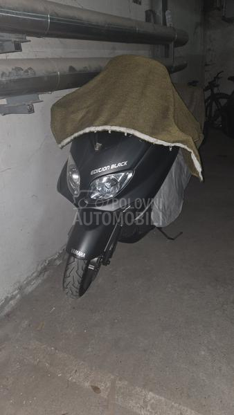 Yamaha T Max Black edition opis