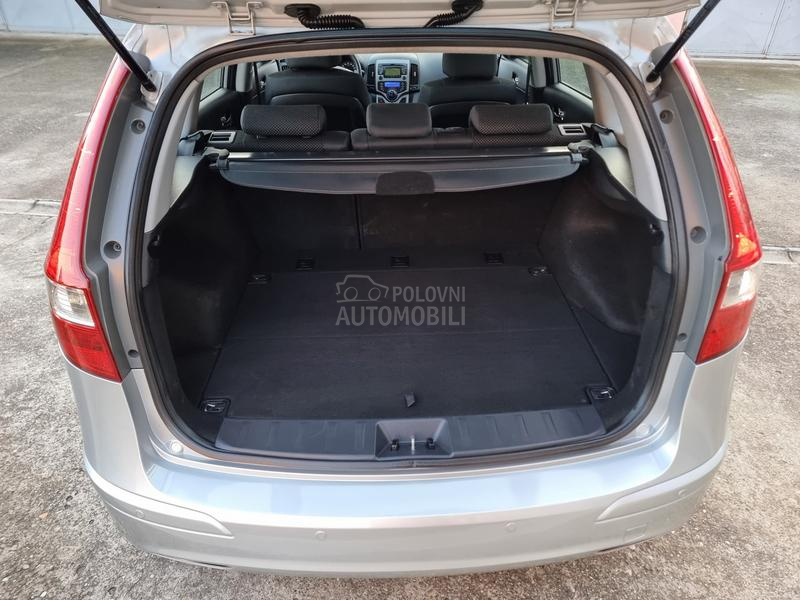 Hyundai i30 1.6CRDI PERFFEKTAN