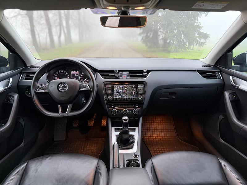 Škoda Octavia 150 PANO/KAM/WEB/LED