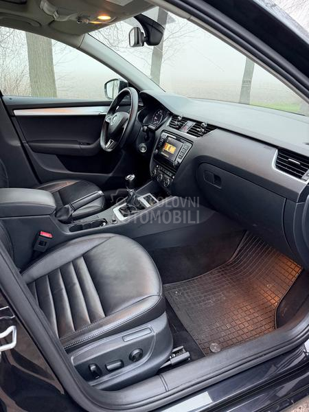 Škoda Octavia 150 PANO/KAM/WEB/LED