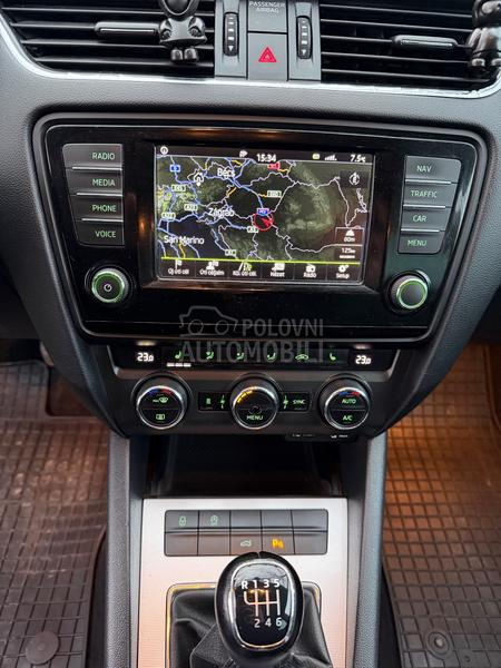 Škoda Octavia 150 PANO/KAM/WEB/LED
