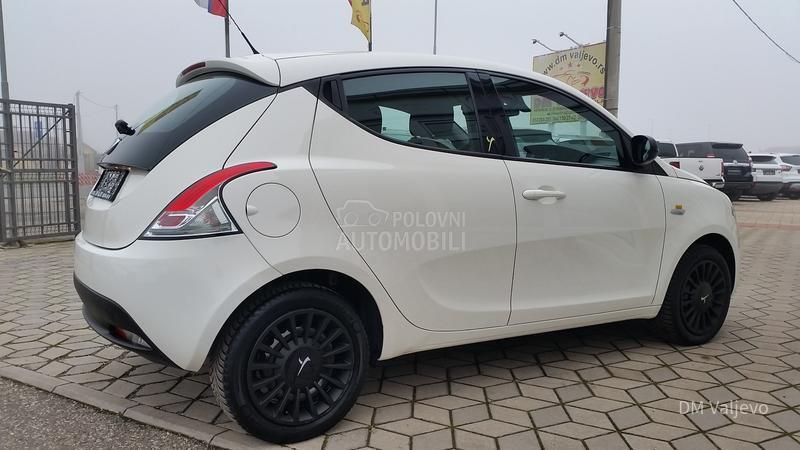 Lancia Ypsilon 1.3 MJET T0P STANJE