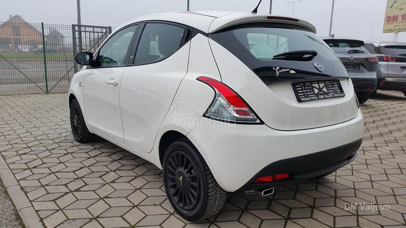 Lancia Ypsilon 1.3 MJET T0P STANJE
