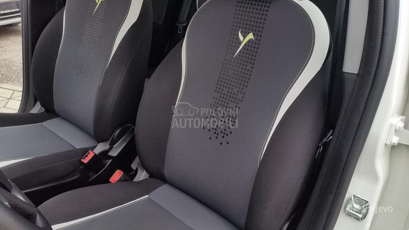 Lancia Ypsilon 1.3 MJET T0P STANJE