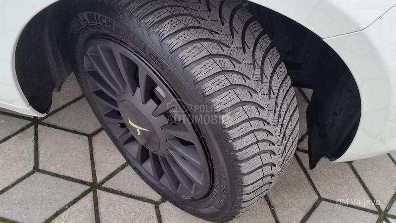 Lancia Ypsilon 1.3 MJET T0P STANJE