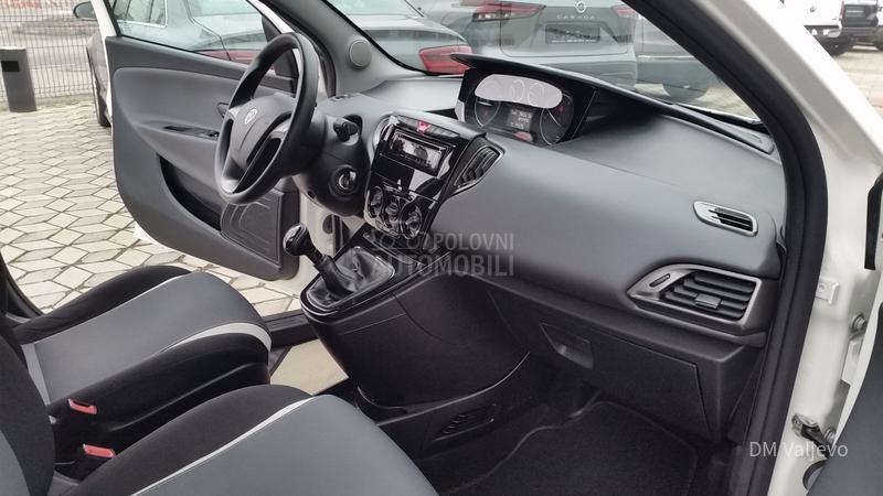 Lancia Ypsilon 1.3 MJET T0P STANJE