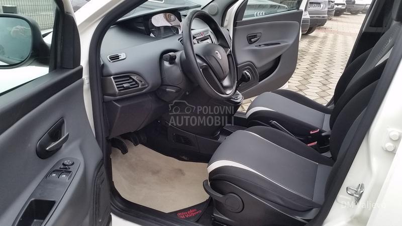 Lancia Ypsilon 1.3 MJET T0P STANJE