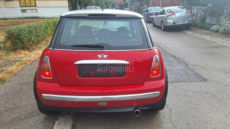MINI Cooper 1.6