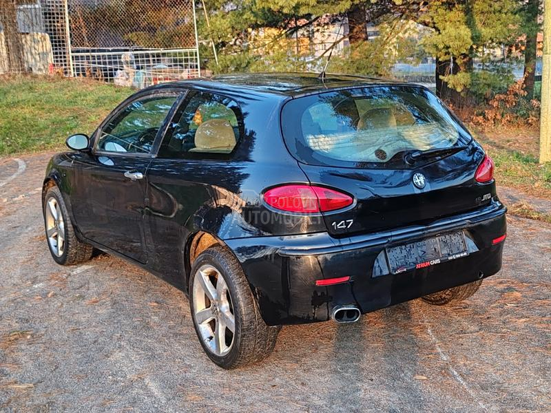 Alfa Romeo 147 