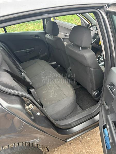 Opel Astra H 1.6 B E n z i n