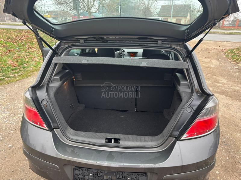 Opel Astra H 1.6 B E n z i n