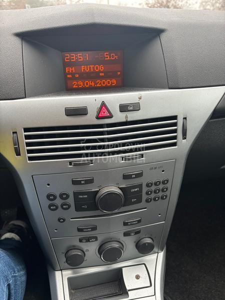 Opel Astra H 1.6 B E n z i n