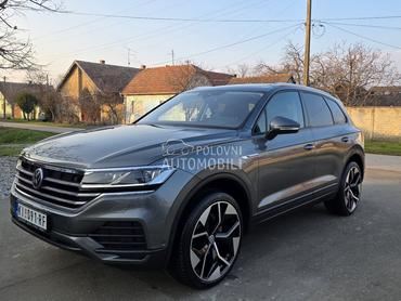 Volkswagen Touareg RLINE VAZDUH VIR