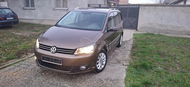 Volkswagen Touran 1.6TDI  F U L L