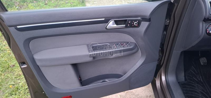 Volkswagen Touran 1.6TDI  F U L L
