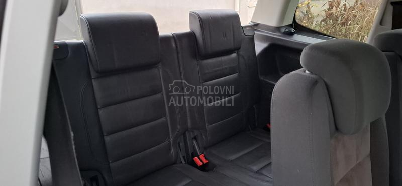 Volkswagen Touran 1.6TDI  F U L L