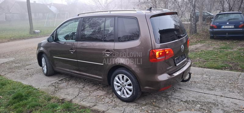 Volkswagen Touran 1.6TDI  F U L L