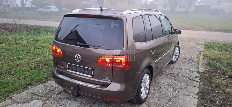 Volkswagen Touran 1.6TDI  F U L L