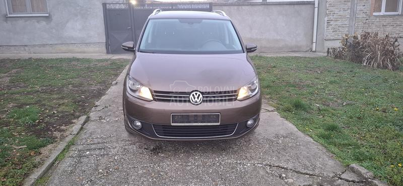 Volkswagen Touran 1.6TDI  F U L L