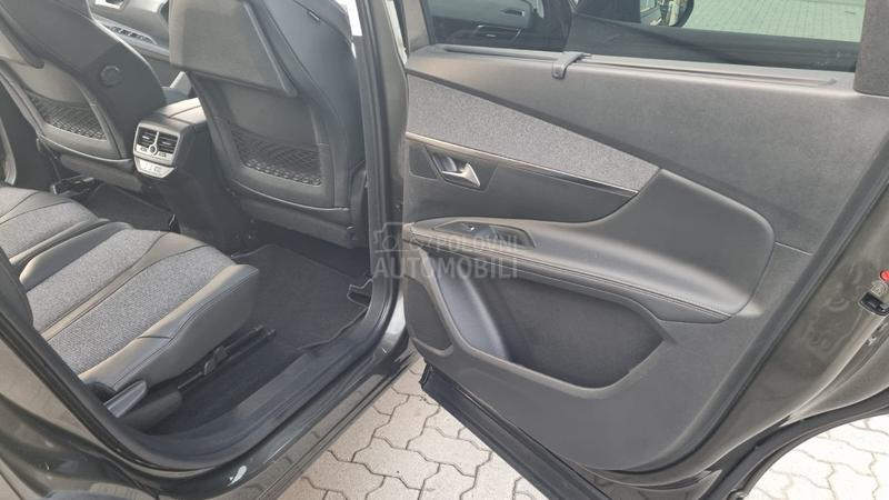 Peugeot 5008 ALLURE
