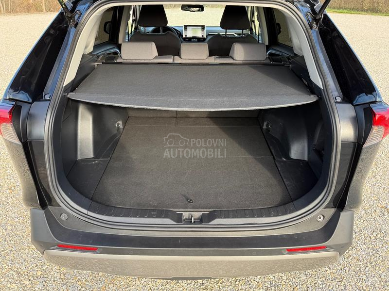 Toyota RAV 4 4x4//HIBRID//KAM