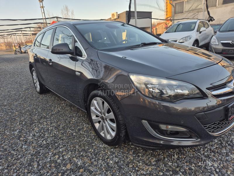 Opel Astra J 1.4 SportsTourer