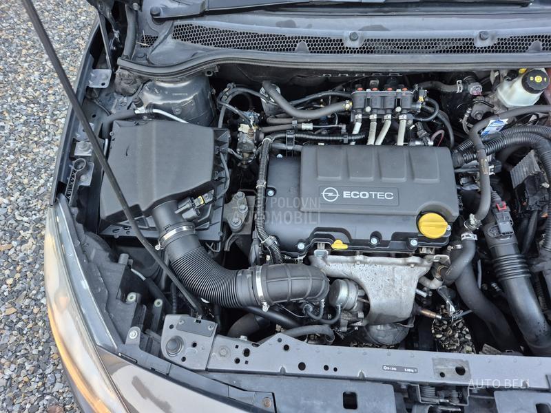 Opel Astra J 1.4 SportsTourer