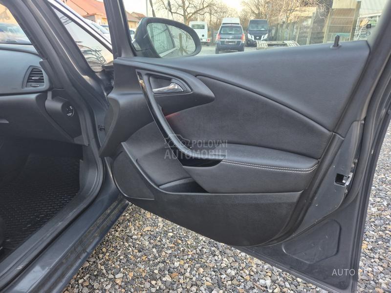 Opel Astra J 1.4 SportsTourer