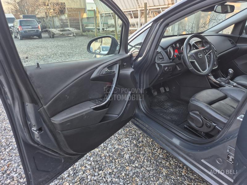 Opel Astra J 1.4 SportsTourer