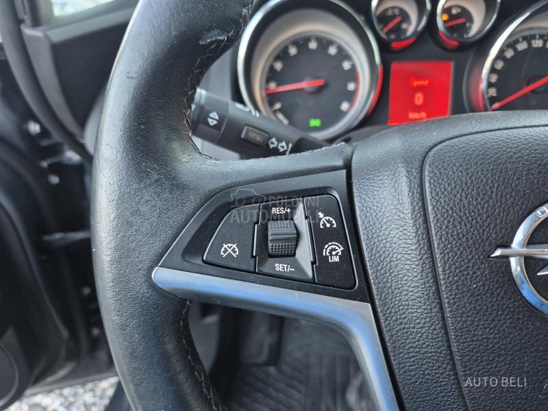 Opel Astra J 1.4 SportsTourer