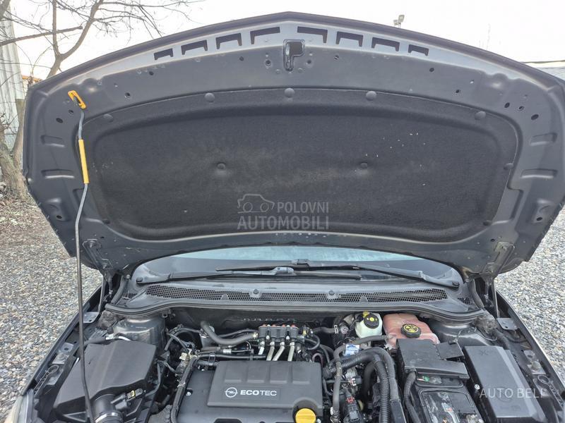 Opel Astra J 1.4 SportsTourer