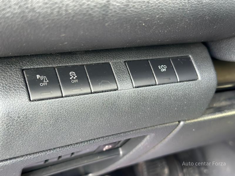 Peugeot 3008 N O V / N A V I