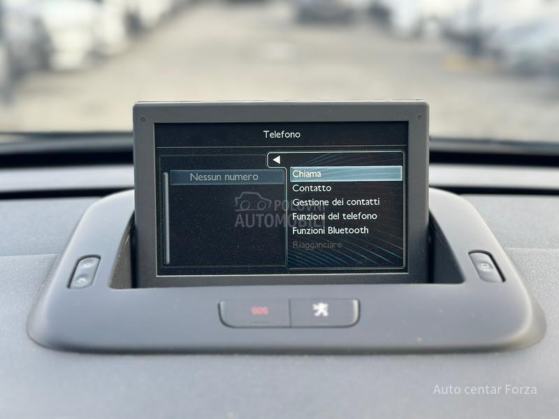 Peugeot 3008 N O V / N A V I