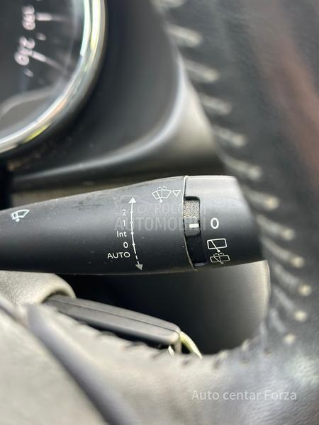 Peugeot 3008 N O V / N A V I