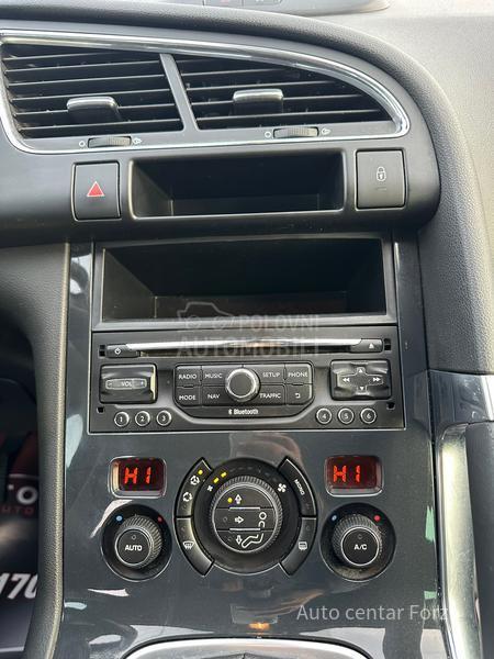 Peugeot 3008 N O V / N A V I