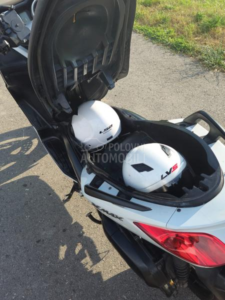 Yamaha XMAX