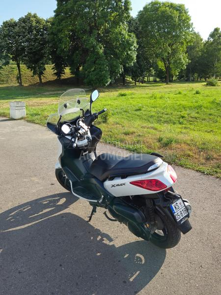 Yamaha XMAX