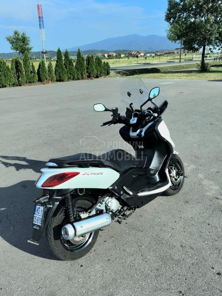 Yamaha XMAX