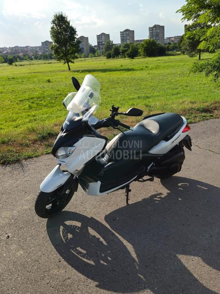 Yamaha XMAX